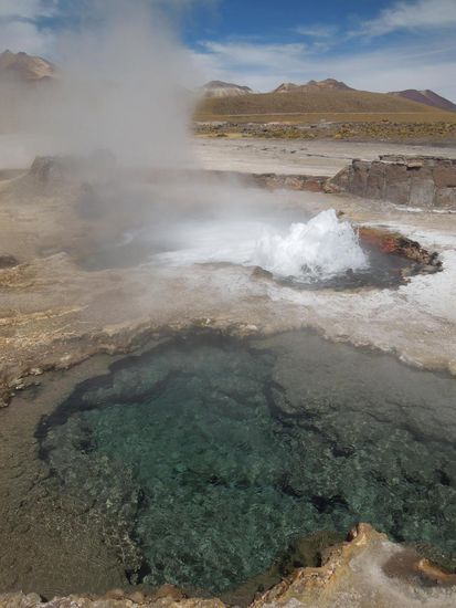 Kochendes Wasser aus der Erde