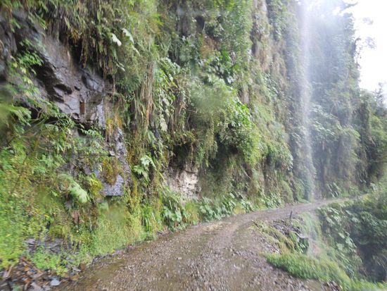 Kleiner Wasserfall unterwegs
