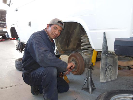 Bei Mechaniker Lucio war das Bussli in sehr guten Händen