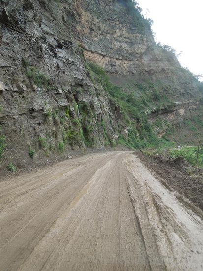 Naturstrassen - Schlammtiefe wird von Regenmasse bestimmt 