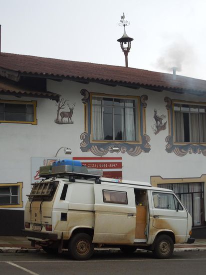 Lunchstopp vorm Tirolerhaus