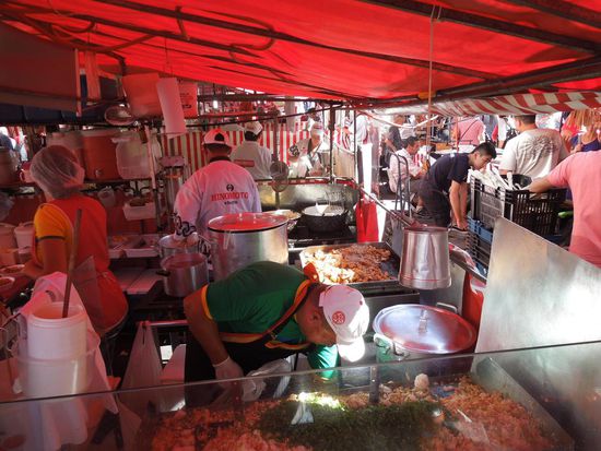 Köstliche Snacks aus der Strassenküche