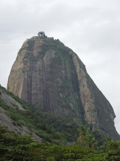 Das Ziel vor Augen stellten wir uns brav an ...