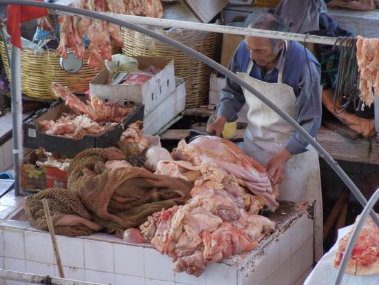 Bei all dem Frittierten entschieden wir uns doch für was Frisches vom Metzger 