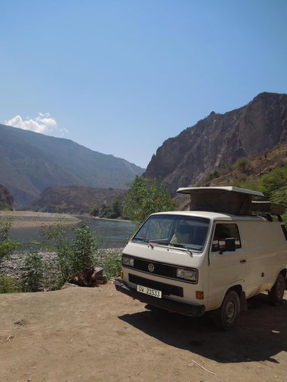 Bei Sonnenschein und warmen 25°C starteten wir auf ca 1800m ...