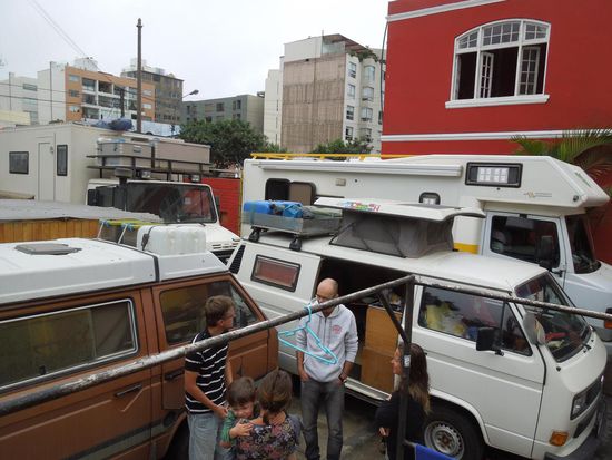 Manchmal war's recht eng auf dem Hitchhiker-Hof mit all den Reisenden ...