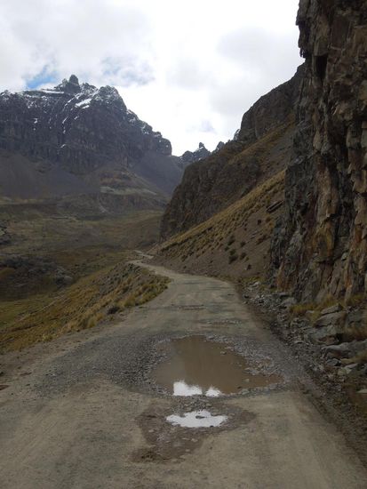 immer weiter an Bergriesen vorbei ...
