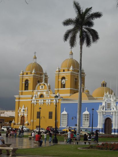 Plaza de Armas in Trujillo