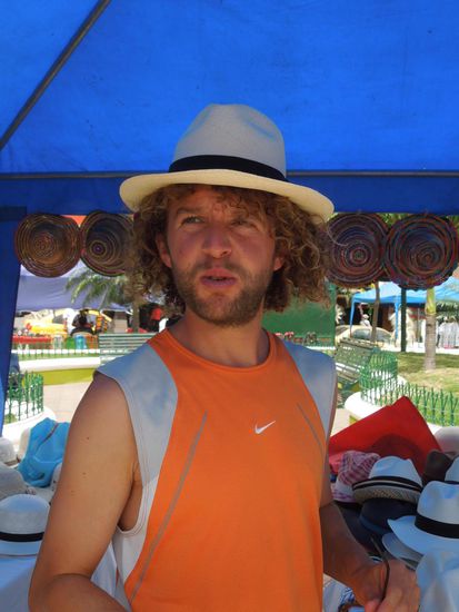 Mister Gwunderfiz mit Kopfbedeckung