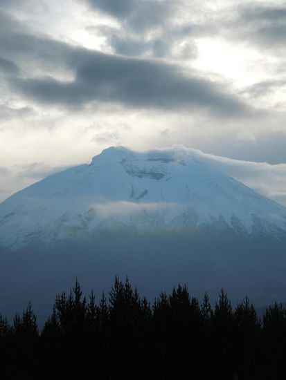 Blick vom Südeingang auf den Cotopaxi-Krater