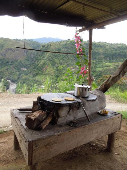Tradiotioneller Ofen auf dem die Arepas zubereitet werden.
