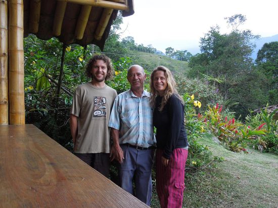 Don Miro lebt an einem schönen Fleckchen und genießt das auch.