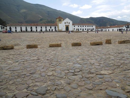 Die Plaza bestimmt das Zentrum von Villa de Leyva.