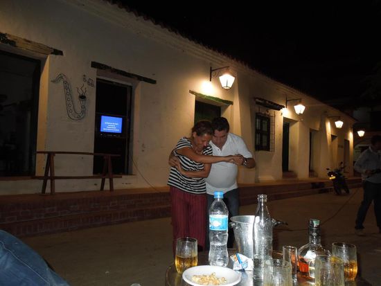 Mit einem tollen Tänzer und Ron Medllín im Blut konnte sogar ich etwas Salsa tanzen 