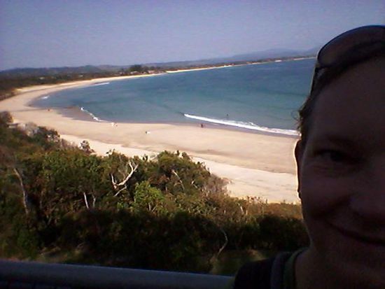 An diesem wunderschönen Strand habe ich mich natürlich auch auf dem Surfbrett versucht: fast erfolgreich