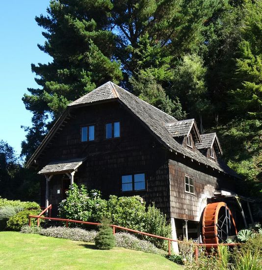 Viele Gebäude aus der deutschen Gründerzeit habe ich im Kolonialmuseum entdeckt. Hier dachte ich: "Gleich kommt Heidi um die Ecke..."