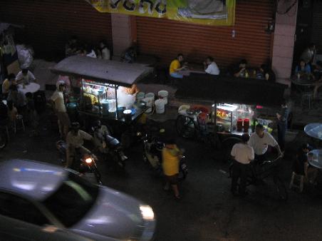 observation der hawker vor unserem guesthousezimmer