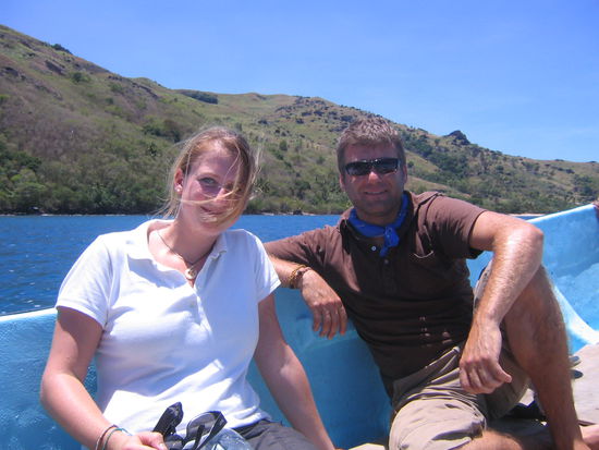 sylvain und ich mit dem wassertaxi unterwegs in der suedsee