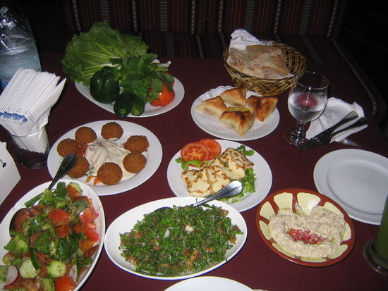 abends sind wir arabisch essen gegangen...