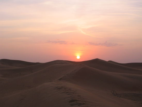 sonnenuntergang in der wüste