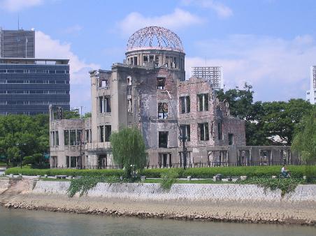 A-Bomb-Dome in Hiroshima. An dieser Stelle traf die Atombombe 1945 auf.
