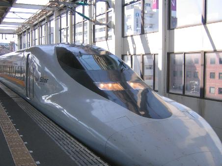 Der Shinkansen brachte mich zurueck nach Kyoto