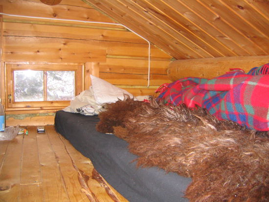 ... wo ich auf meinem Bärenfell geschlafen habe.