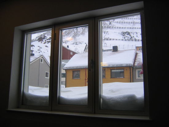 Auch das Hotel ist bald eingeschneit...