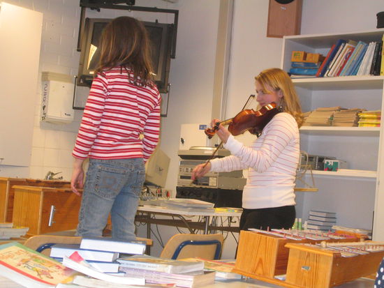 Die Geige nehme ich fast täglich mit zur Schule. Sie ist quasi universell einsetzbar 