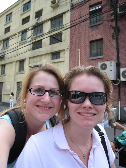 so dass wir danach wieder fröhlich weiter durch Shanghai gurken konnten 