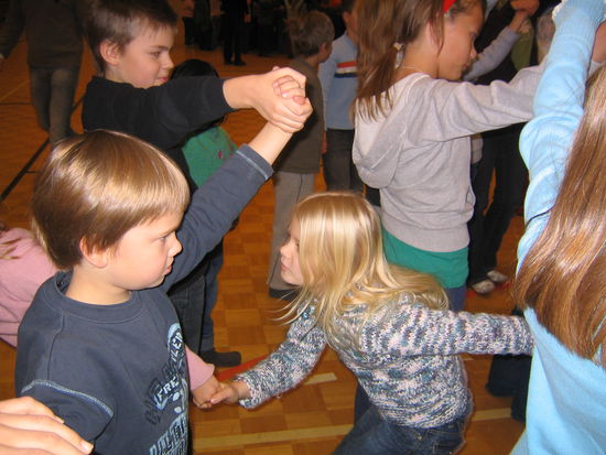 we dance christmas out...