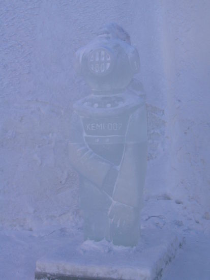 ... so auch dieses Eismännchen,