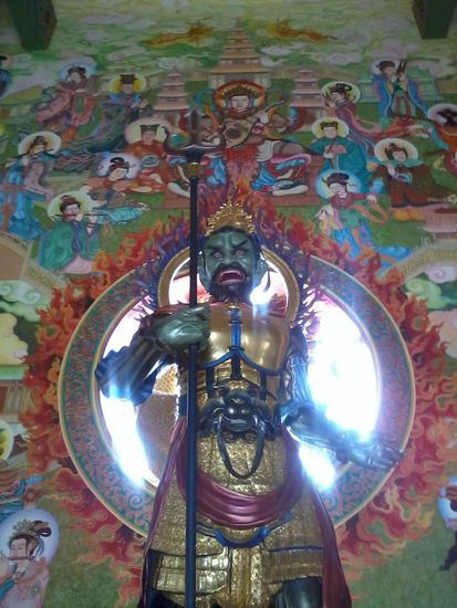 Dieser nette Geselle fand sich gleich mehrmals im chinesischen Tempel.