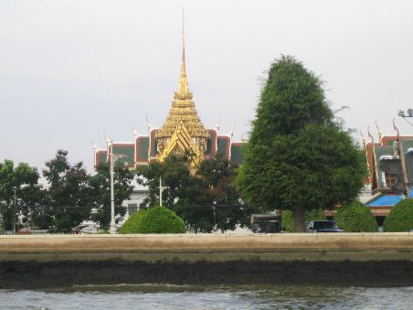Blick auf den Wat Phra Khaew (Koenigspalast).
