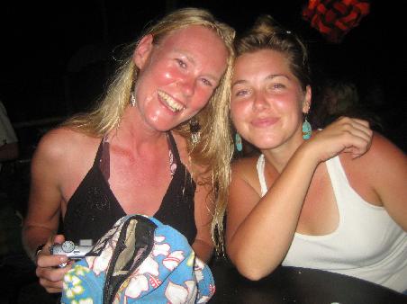 ..lustige Tage und (Feier)Abende, wie hier mit Dienne aus Holland und Maya aus USA