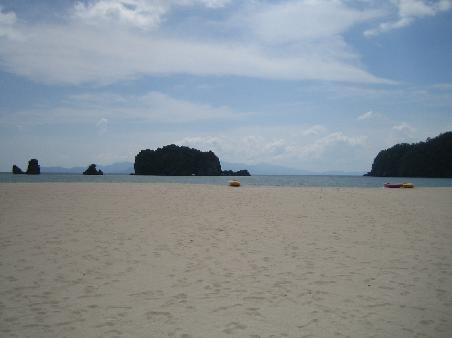 White Sand Beach. Es gibt hier auch einen Black Sand Beach, aber leider kein Foto zum zeigen.