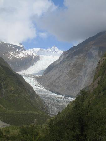 Auf der Weiterfahrt nach Wanaka haben wir auch noch mal Stopp beim Fox- Glacier gemacht. Der liegt im gleichen Nationalpark wie der FJG & sieht nicht viel anders aus. Deswegen gabs hier nur 'ne Fotosession und weiter gings