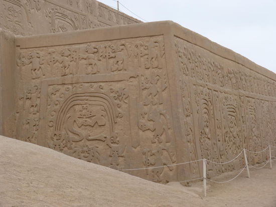 Huaca del Dragon