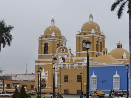Kathedrale am Plaza de Armas in Trujillo