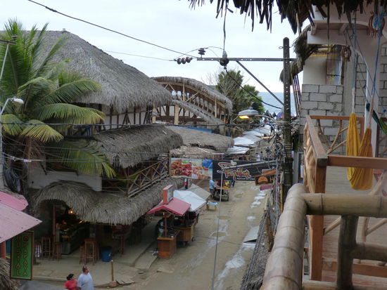 Blick von unserem Balkon Richtung Strand