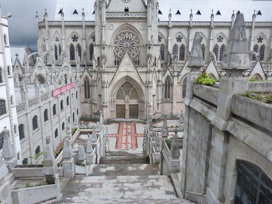 La Basilica in Quito