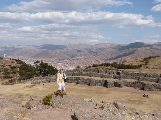 ganz oben auf Sacsayhuamán mit Blick nach Cusco