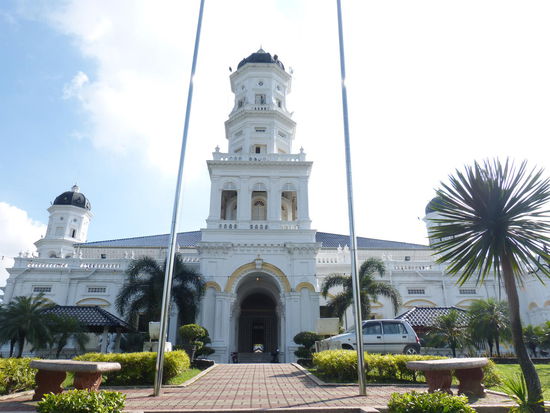 der Sultanspalast, also zumindest irgendein Palast