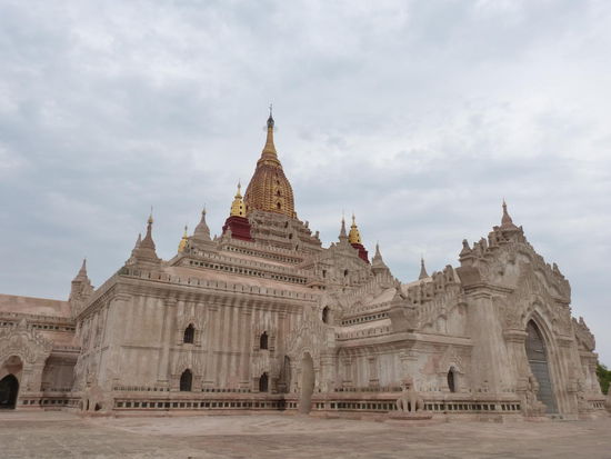 restaurierte Seite der Ananda Pagode