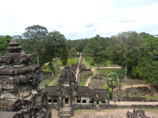 Blick vom Baphuon Tempel