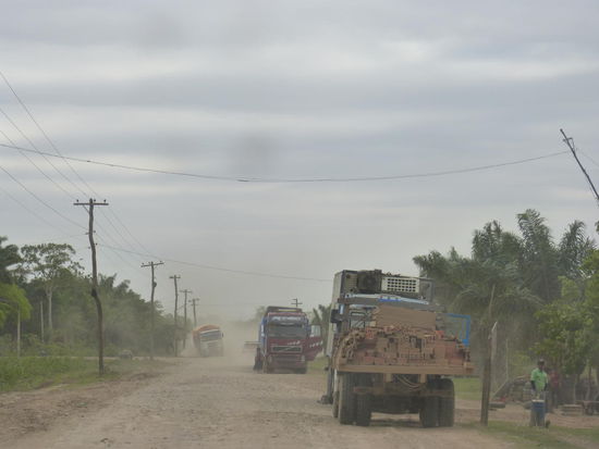 Staubstraße nach Santa Rosa