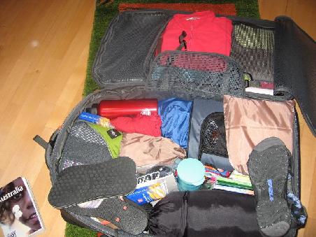 Mein Trolly Eagle Creek Tarmac 28 ,
der mit mir noch einiges erleben wird!!