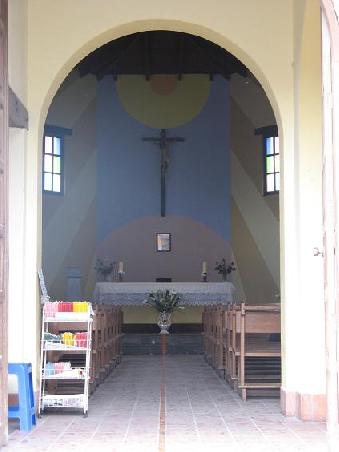 Eine Kirche, in der man sich auf dem Aequator verheiraten lassen kann