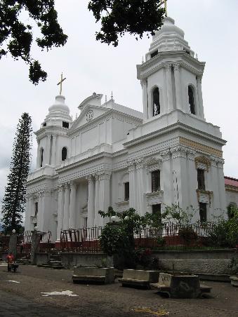 Die Kathedrale von Alajuela