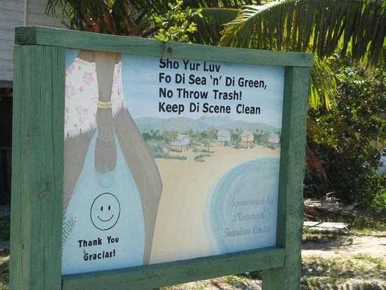 Ein vielsagendes Bild: Der Akzent (JA es ist Englisch und JA so sprechen die hier ) und die Aussage (Es ist hier sehr sauber)